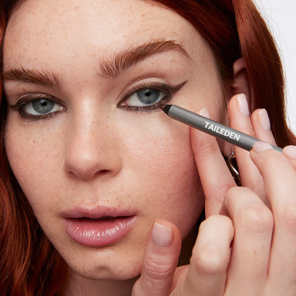 Final 3 hours 75% off:🌸 Longwear Eyeliner - Lightweight and Waterproof